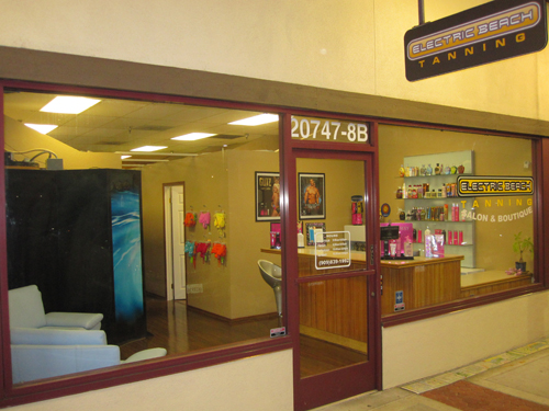 Electric Beach Tanning Salon View Inside